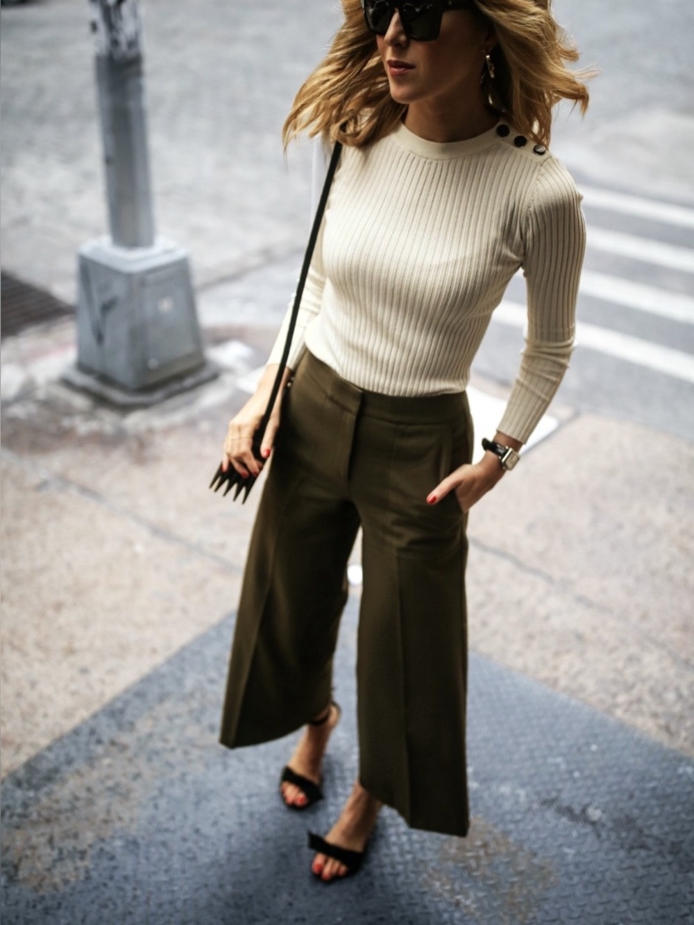 Ann Taylor Wide Leg High-Rise Cropped Pants  Olive Trousers Casual Classic Sz 12 - Picture 4 of 8